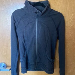 Lululemon Athletica Sweatshirt
